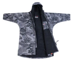 Dryrobe Advance Long Sleeve Black Camouflage - RECYCLED -Outdoor Tent Shop CAMO BLK M 009 2024x2024 2bb410f2 421e 4376 86a9 46b6ec7e47df