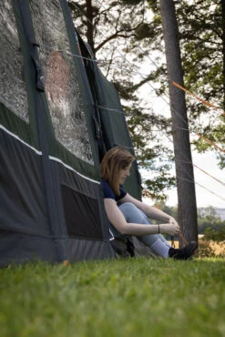 Vango Sherwood Air 400XL Tent Package 2025 -Outdoor Tent Shop Sherwood Air 400XL lifestyle Low 9 small